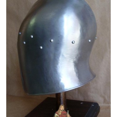 Barbuta Helm
