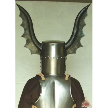 Topfhelm - Ritter mit Topfhelmen