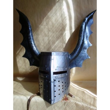 Topfhelm - Ritter mit Topfhelmen