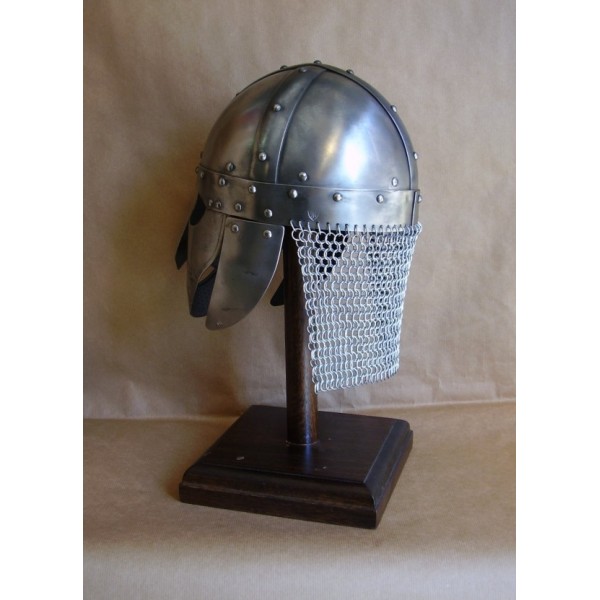 Wikinger-Helm mit Maske