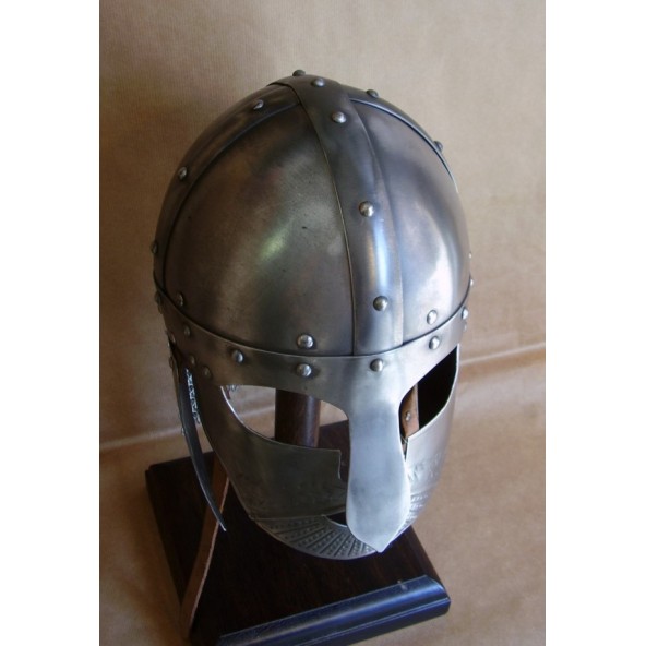 Wikinger-Helm mit Maske