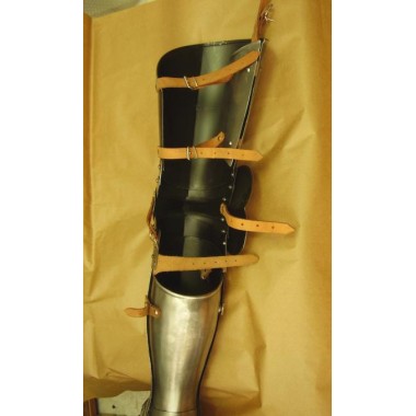 Schutz der Beine des fünfzehnten Jahrhunderts italienischen