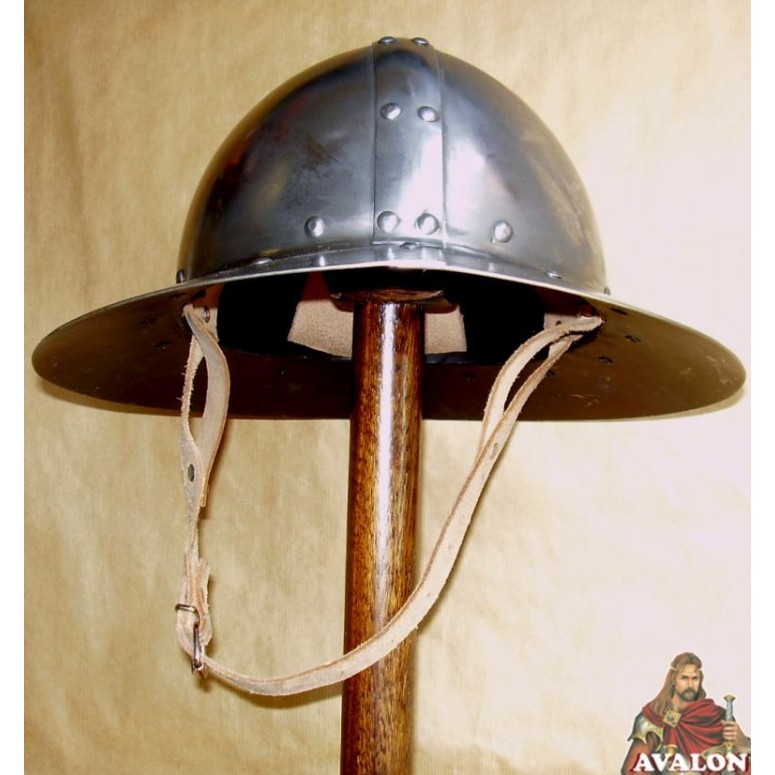 Eisenhut Helm