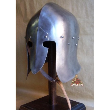Helm Barbuta