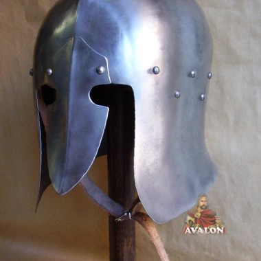 Helm Barbuta