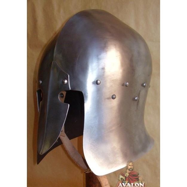 Helm Barbuta