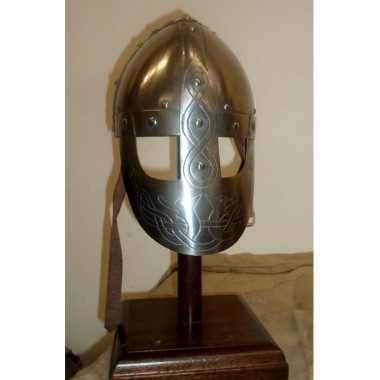 Wikingerhelm mit Gesichtsmaske