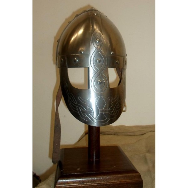 Wikingerhelm mit Gesichtsmaske