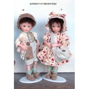 Porzellanpuppen Kinder im Frühling