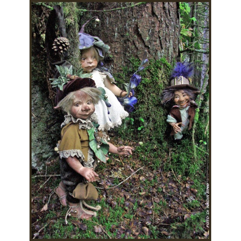 Gnomen Mäusedorn und Tamarindenbaum, Porzellanpuppe