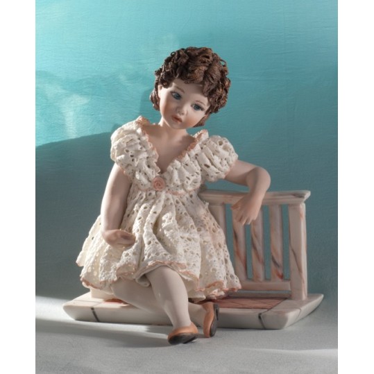 Porzellan-Skulpturen Porzellanfigur Sibania