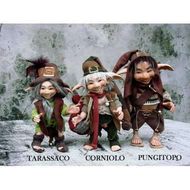 Gnom Löwenzahn Porzellanpuppe