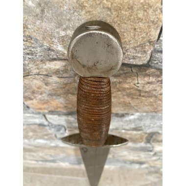 Mittelalterlicher Kampfdolch