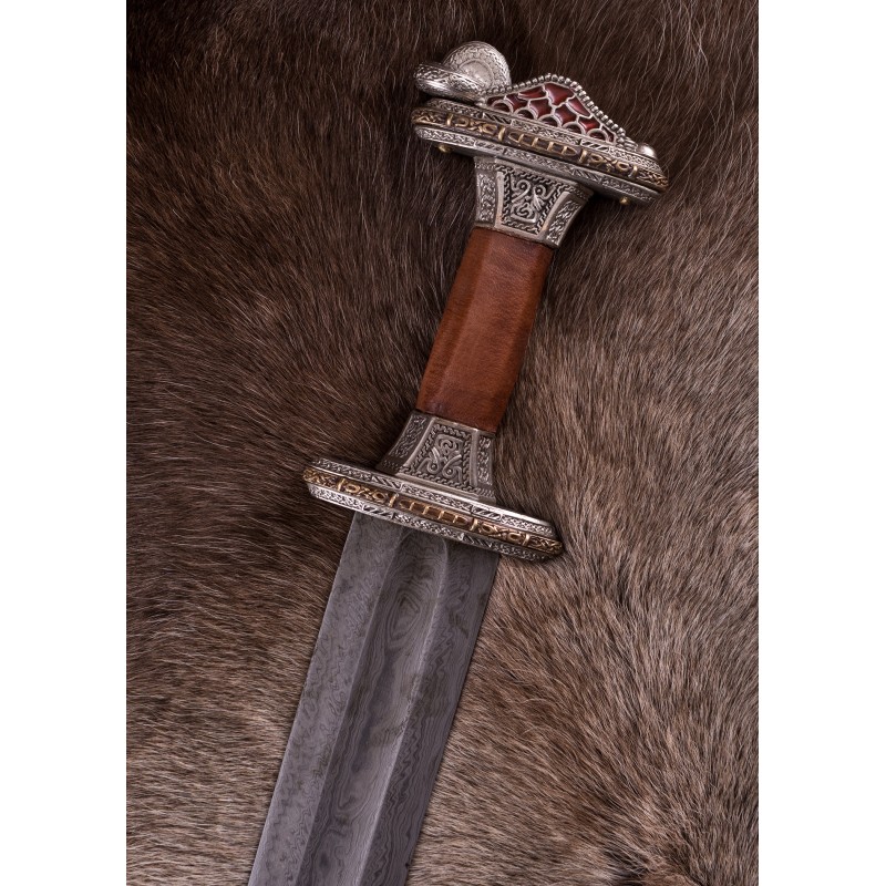 Skandinavisches Vendelzeit-Schwert mit verzinntem Messingheft, Damastklinge